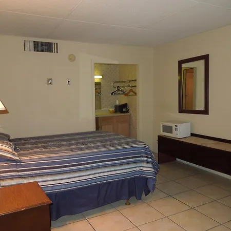 Central Plaza Hotel